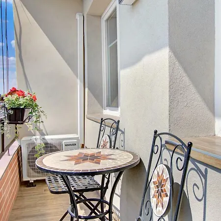 Apartamento With Beautiful View In Jewish District